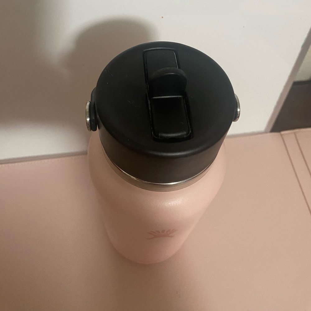 HYDRO FLASK